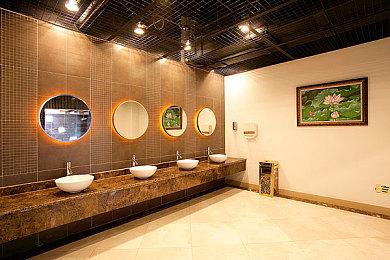 为什么机甲题材，总爱搞“新人类”？